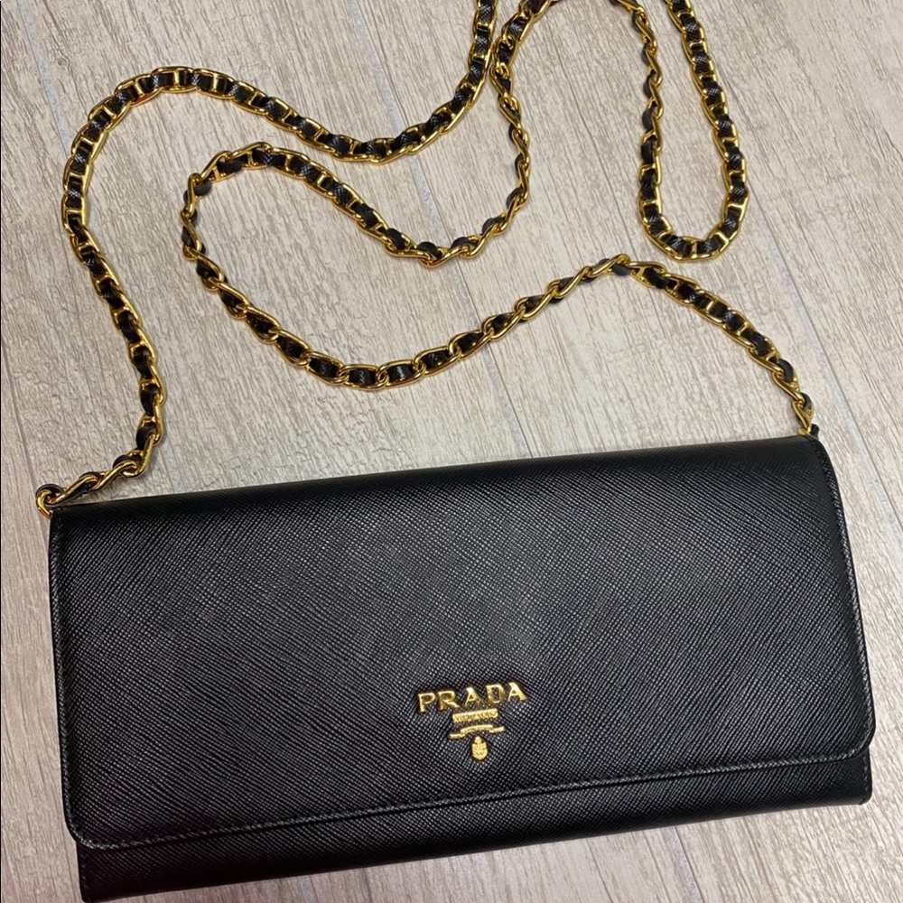 Prada Saffiano Wallet on chain